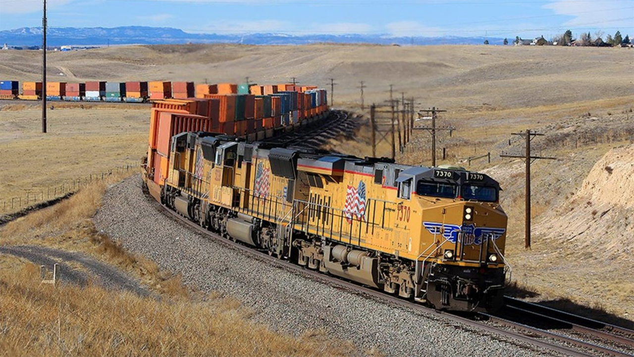 Union Pacific will be Schneider’s primary intermodal rail provider in the western U.S., starting in January 2023.