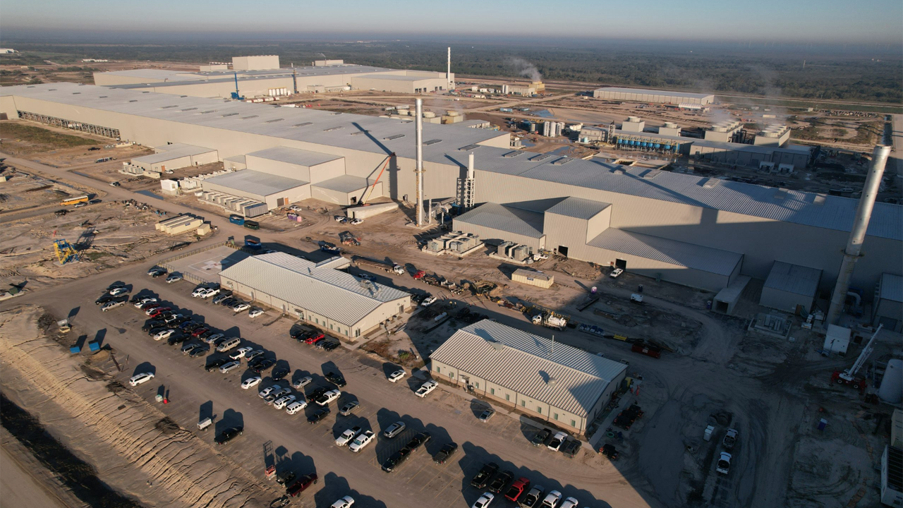 Steel Dynamics’ Southwest-Sinton Division (pictured) was designed with a 3 million-ton annual production capacity, which includes a galvanizing line and a paint line; an additional galvanizing line and paint line are slated to be up and running in mid-2023.