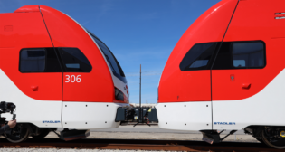 The first two of Caltrain’s Stadler-built KISS EMUs (electric multiple unit) are on their way to California.