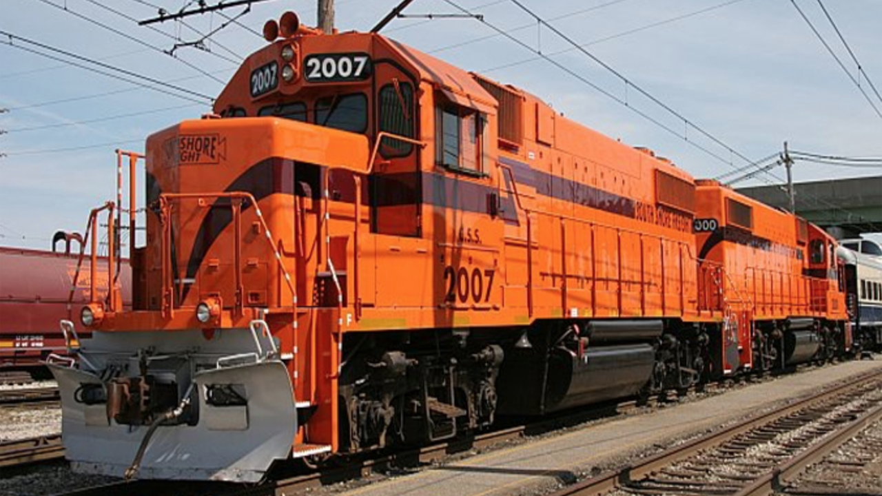 CSS, une filiale d'Anacostia Rail Holdings, fournit un service de fret sur 127 miles de ligne entre Chicago et South Bend, Ind., et Chicago et Kingsbury, Ind., avec des connexions à tous les chemins de fer de la région de Chicago ainsi qu'au port de Chicago.