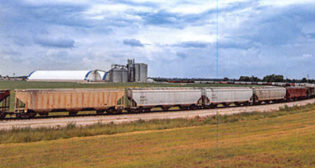 Bartlett's Jacksonville, Ill. grain facility includes a 7,000-foot-long loop and can hold up to 100 railcars.