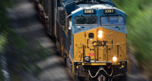 CSX on July 20 reported that it would continue to increase its transportation headcount “to restore service and capture increasing rail volume” in 2022. It will also maintain its full-year capex target of some $2 billion. (Photograph Courtesy of CSX)