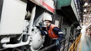 Preventive and corrective maintenance on locomotives of the Ferromex fleet. (Alstom)