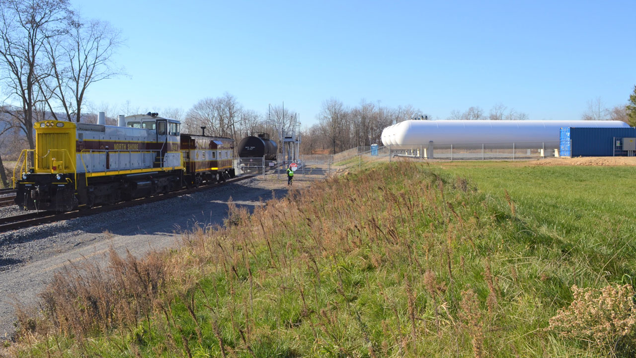 Pennsylvania-based Button Oil & Propane, in partnership with NSHR, held a ribbon-cutting ceremony on Nov. 22 for a new propane terminal. (Photograph Courtesy of NSHR)