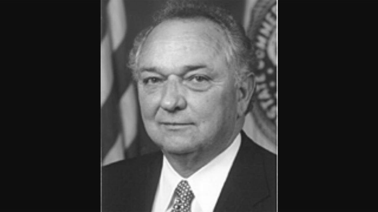 Gus A. Owen, a former Republican Member of the ICC and its successor STB, died last month at age 89.