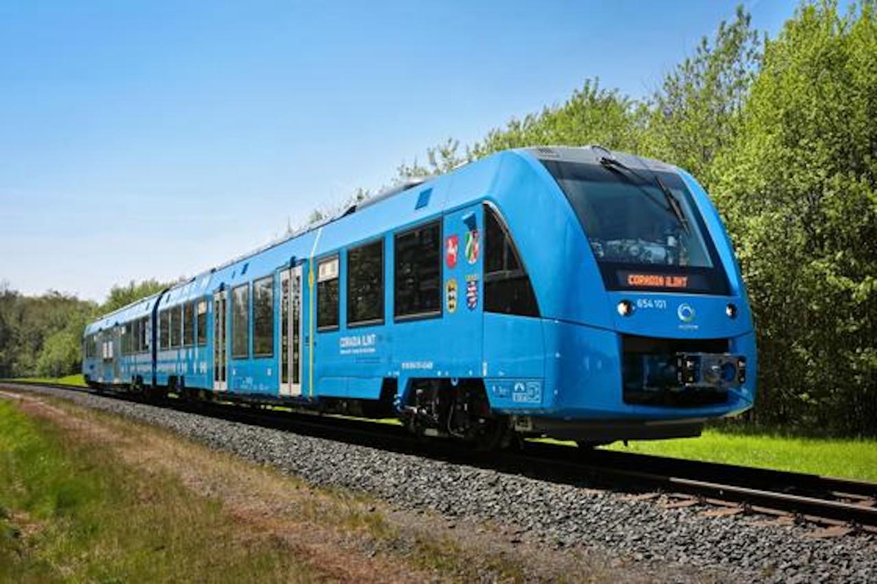 Alstom's Coradia iLint hydrogen-powered train will carry passengers on Quebec's Réseau Charlevoix rail network this summer.