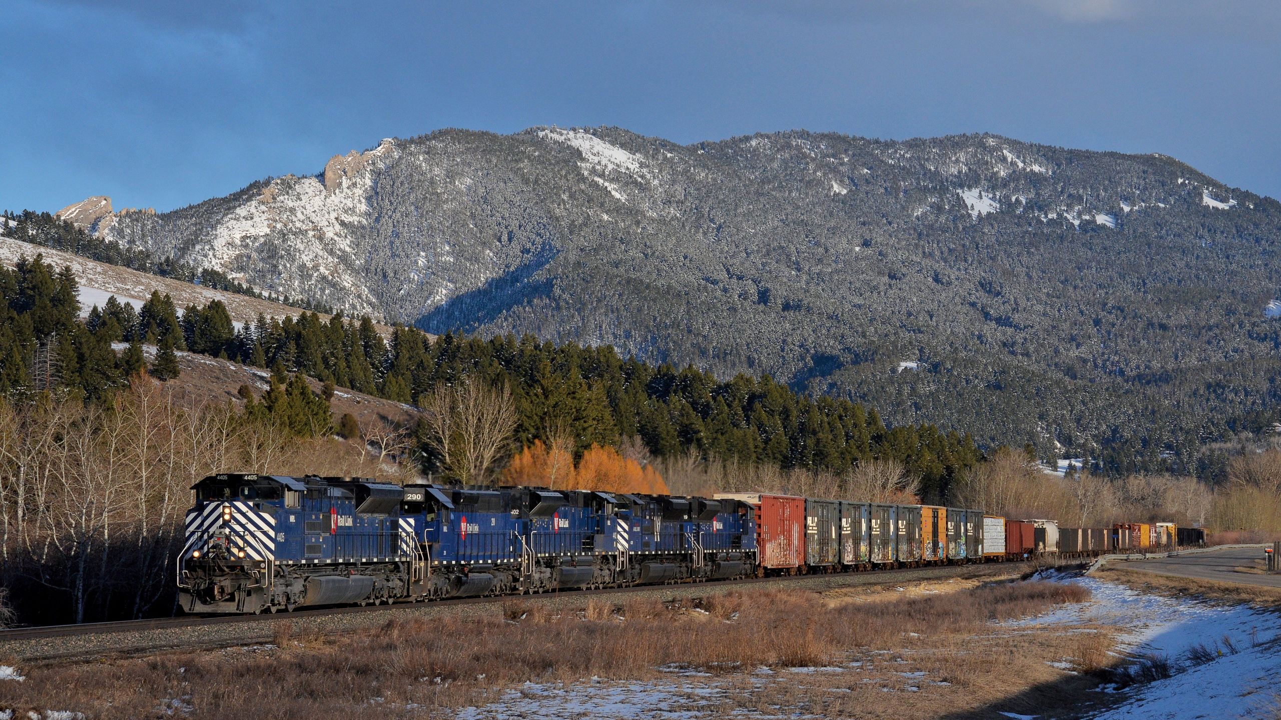 Pictured: MRL manifest approaching Bozeman, Mont. (Bruce Kelly Photograph)