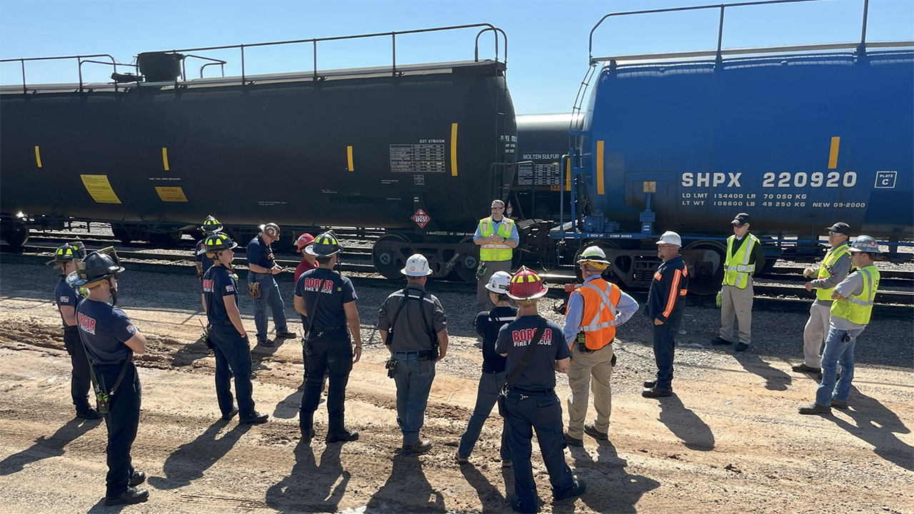 OmniTRAX and the Short Line Safety Institute partnered to host local response teams on the Panhandle Northern Railroad. (OmniTRAX Photograph)