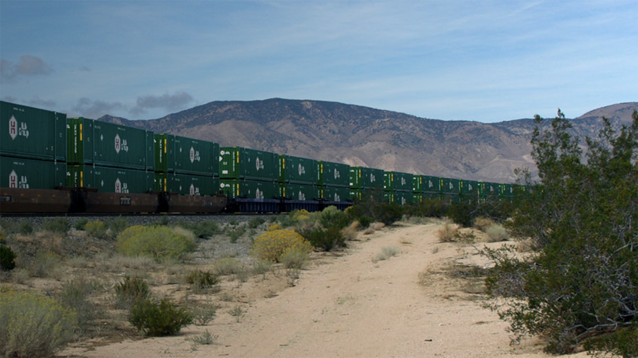 “We are extremely excited about the growth opportunity we have unlocked with our partner, Union Pacific, in the north-south corridor between Mexico, the U.S. and Canada, utilizing the Falcon Premium service product,” said Phillip Yeager, Hub Group’s President and CEO, on July 27. “Hub Group continues to expand our capabilities and deliver service, integrity and innovation to our customers’ supply chains.” (Hub Group Photograph)