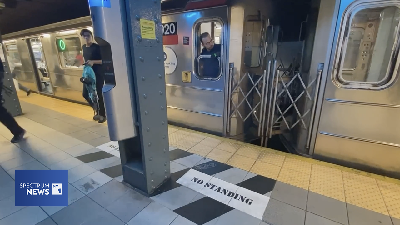 New York MTA and union officials are testing “no standing” zones at Harlem’s 125th Street and Lexington Avenue subway station to help prevent rider assaults on conductors. (Screen Grab From Spectrum News NY1 Video)