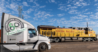 Union Pacific has partnered with Duncan and Son Lines, a family-owned logistics firm based in the greater Phoenix metropolitan area, to provide drayage services between the its Phoenix Intermodal Terminal and nearby distribution centers. (Caption and Photograph Courtesy of POLB)
