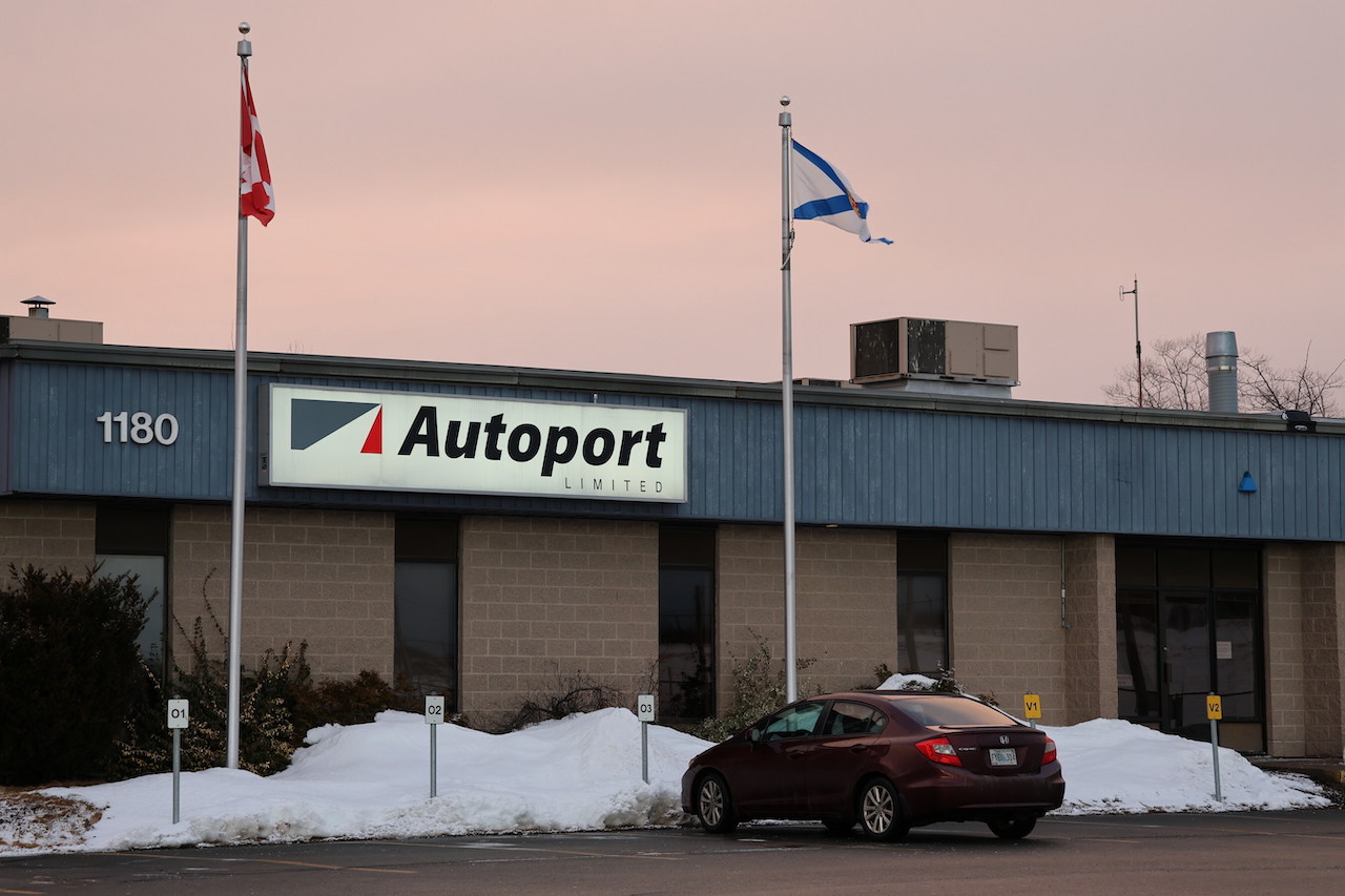 Unifor Local 100 ends strike, ratifying a three-year agreement, at the CN Autoport in Nova Scotia. (CNW Group/Unifor)