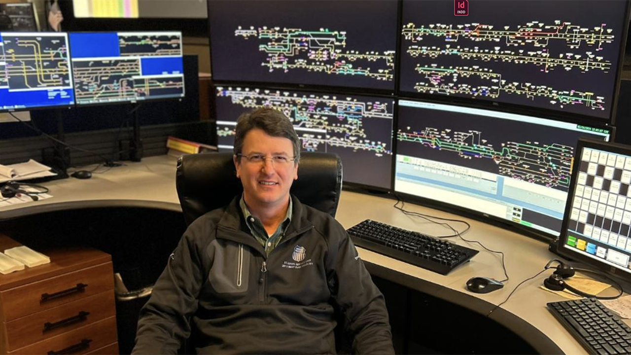 Union Pacific’s Shawn Harrison, train dispatcher, has earned 20 consecutive annual safety awards. He is one of 14 railroaders who’s achieved this honor. (Caption and Photograph Courtesy of UP)
